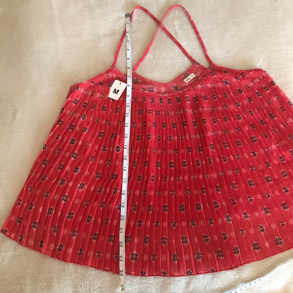 Hollister Crinkle Camisole Top - Size M - Picture 8 of 10